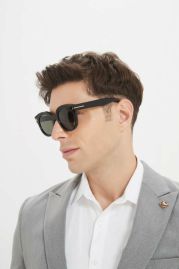 Picture of Tom Ford Sunglasses _SKUfw53594010fw